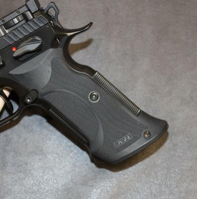 K&N Nill Griff KMR Schwarz